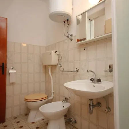 Poljana 8473d